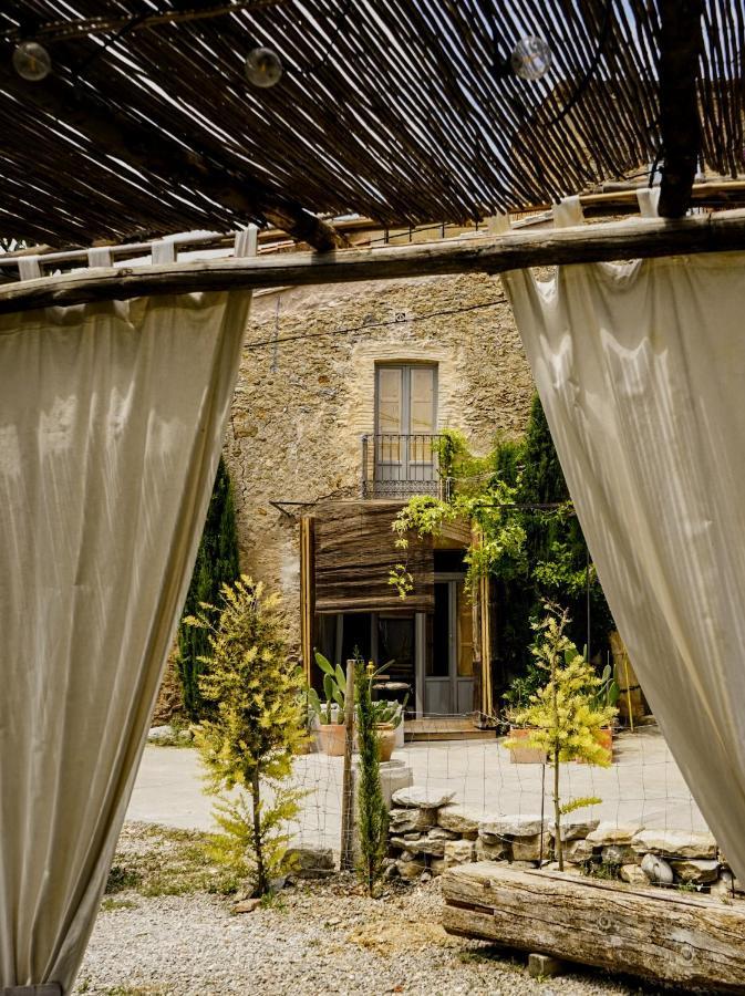 Sant Jordi Desvalls Can Tat, Loft In A Old Coach House מראה חיצוני תמונה